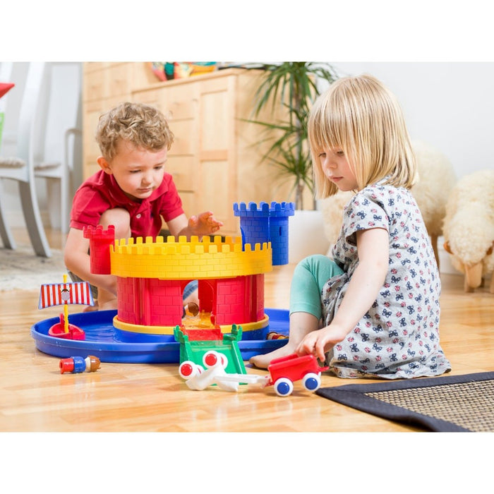 City Castle with Moat - Kidsplace.store